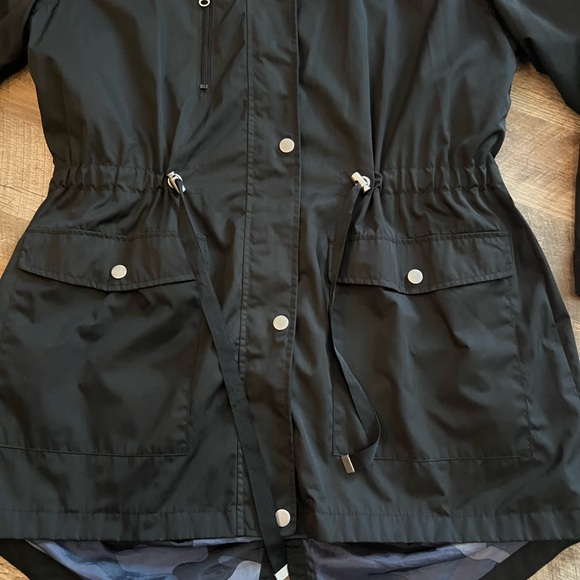Time and Tru Black Jacket with Blue Camouflage Interior - Picture 4 of 13